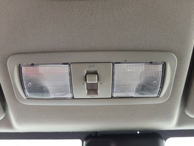 Used 2024 Nissan Frontier SV image 68