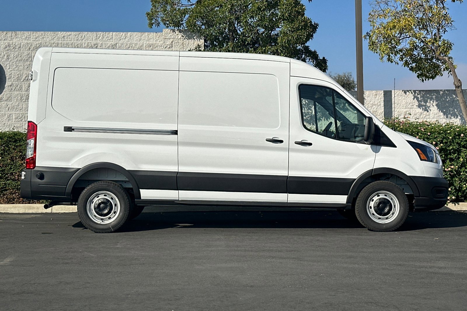 New 2026 Ford Transit 250 148 Medium Roof w/ Load Area Protection Package image 3