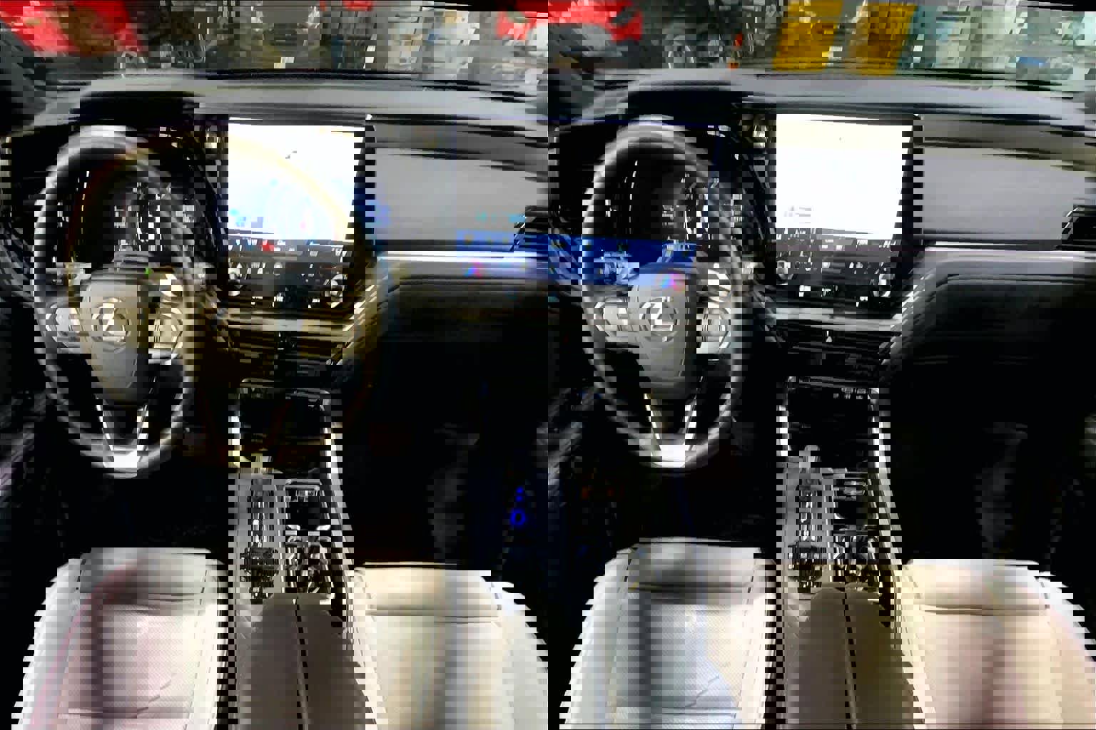 Certified 2025 Lexus TX 350 AWD w/ Technology Package image 16