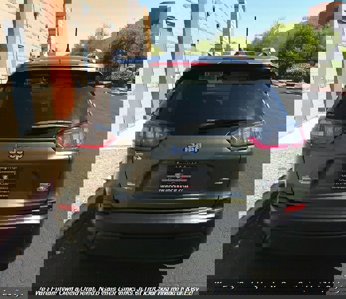Used 2021 Jeep Cherokee Latitude Plus image 4