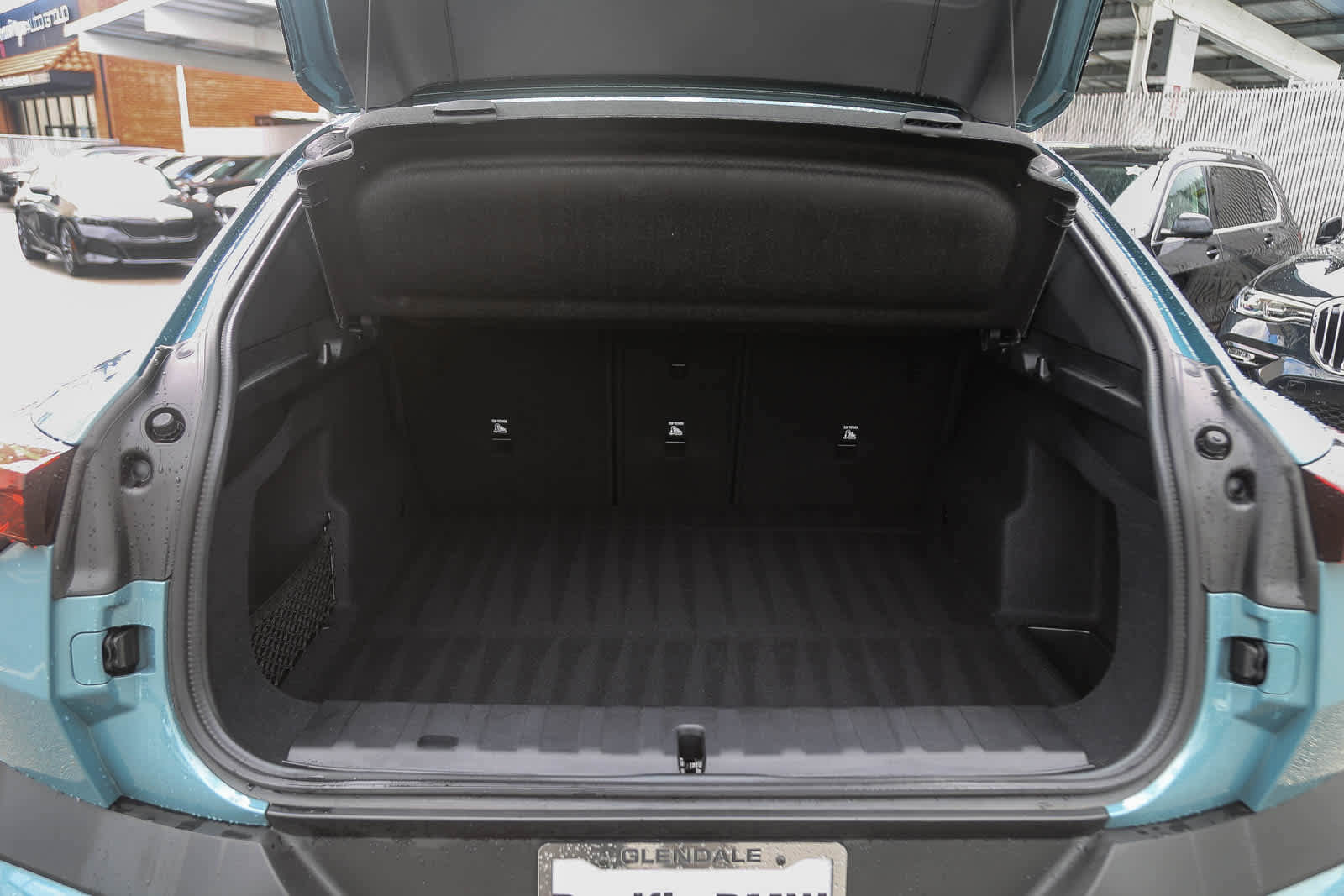 Used 2025 BMW X2 xDrive28i w/ Convenience Package image 21