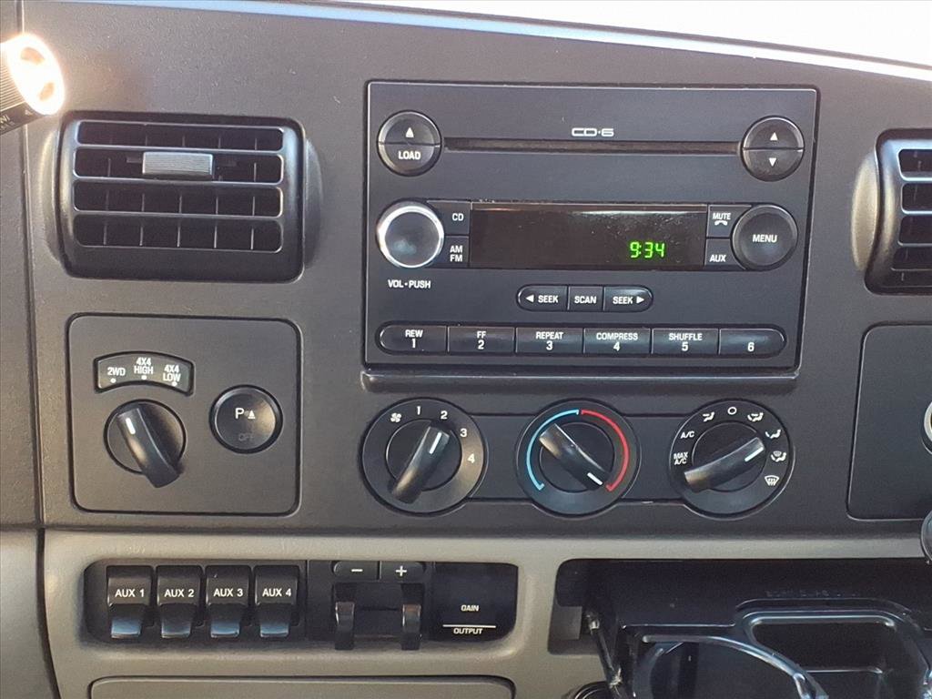 Used 2006 Ford F250 XLT image 7