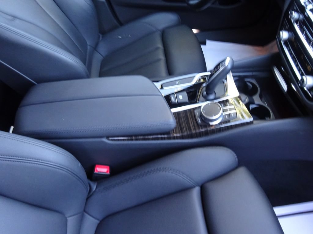 Used 2019 BMW 530i RWD image 18