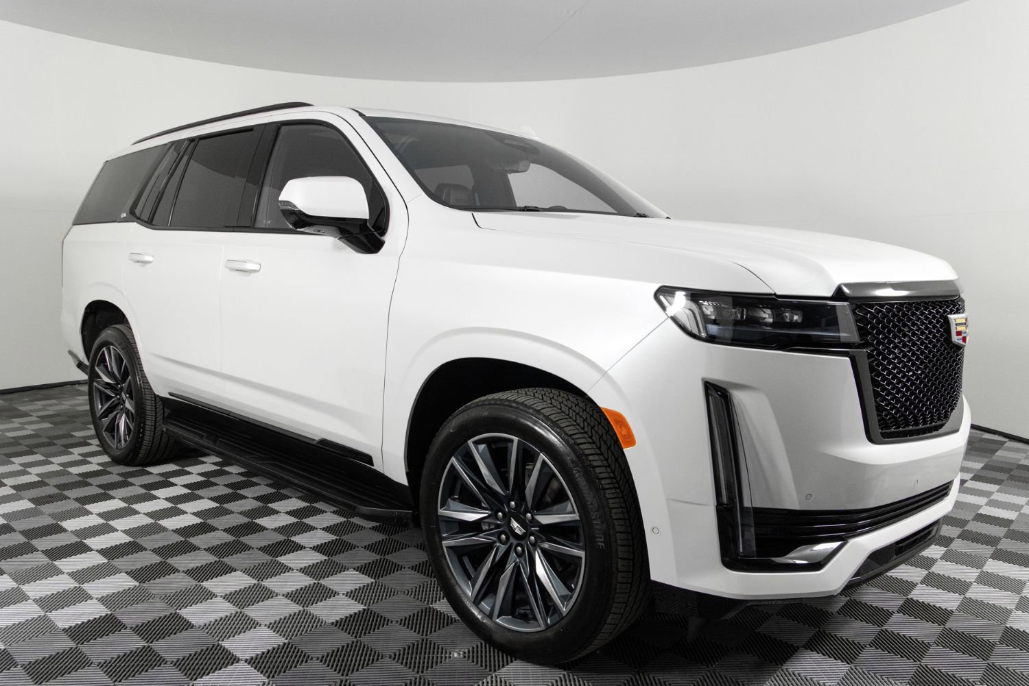 Used 2021 Cadillac Escalade Sport w/ Heavy-Duty Trailer Package image 9