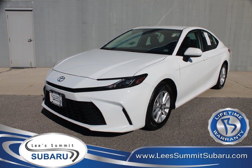 Used 2025 Toyota Camry LE FWD image 1