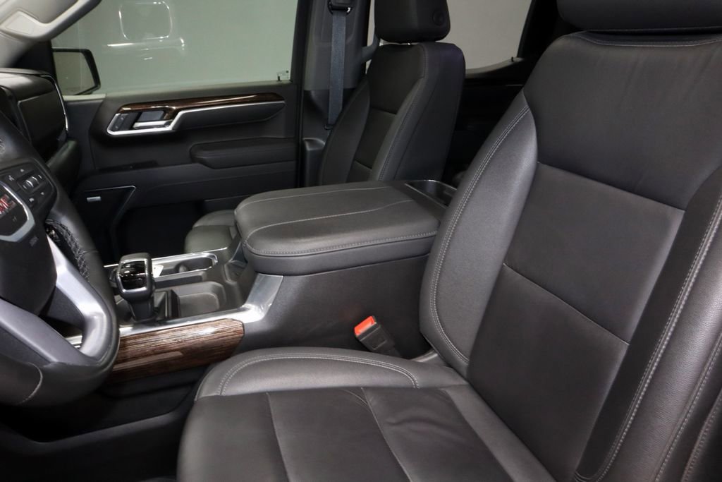 Used 2025 GMC Sierra 1500 Elevation w/ Elevation Premium Package AWD/4WD image 25