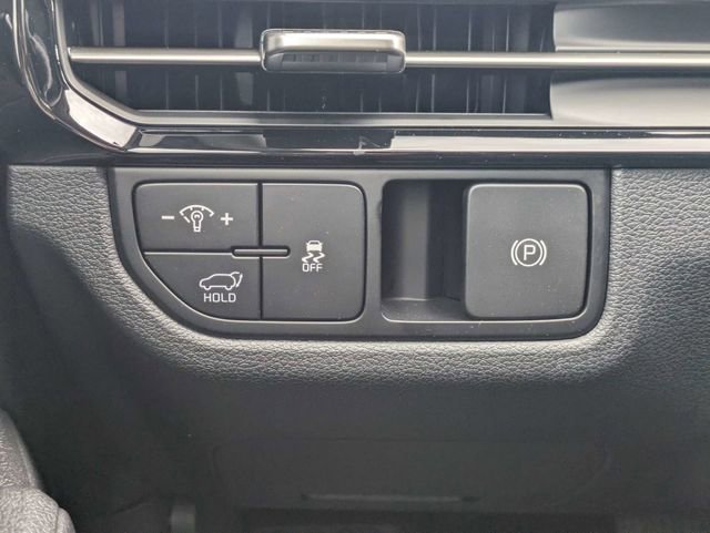 New 2026 Kia Carnival EX FWD image 24