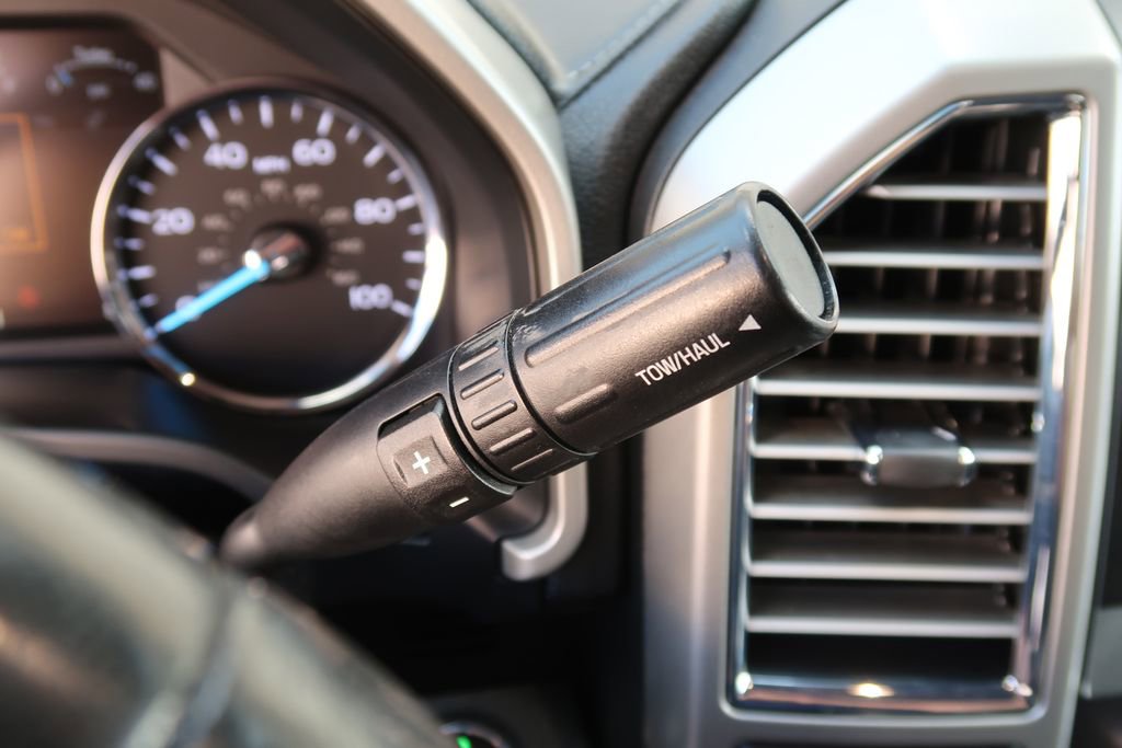 Used 2017 Ford F250 Lariat w/ Lariat Ultimate Package image 22