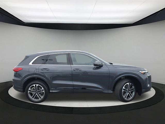 Certified 2025 Audi Q5 Premium w/ Convenience Package AWD/4WD image 8