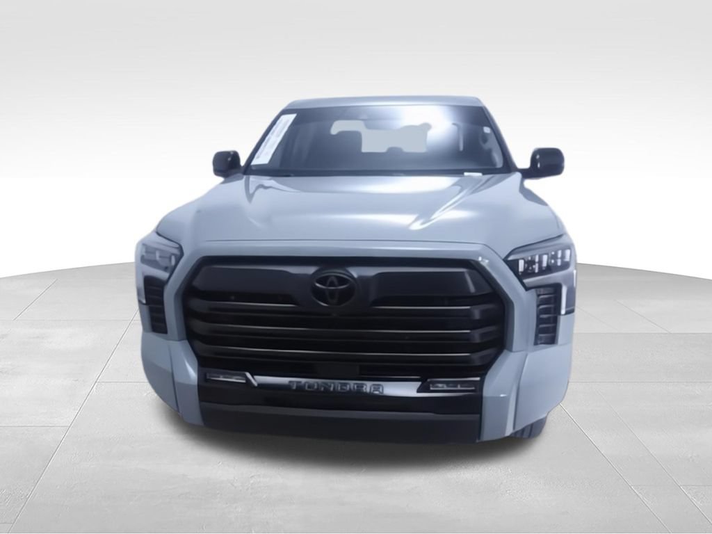 Used 2024 Toyota Tundra Limited AWD/4WD image 4
