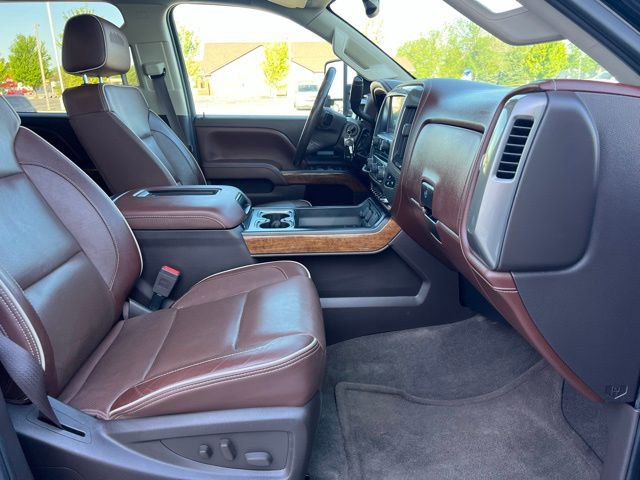 Used 2016 Chevrolet Silverado 2500 High Country w/ Duramax Plus Package AWD/4WD image 9