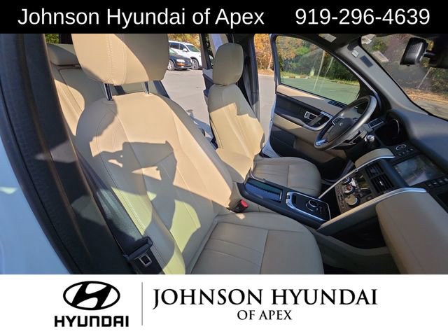 Used 2019 Land Rover Discovery Sport HSE image 18