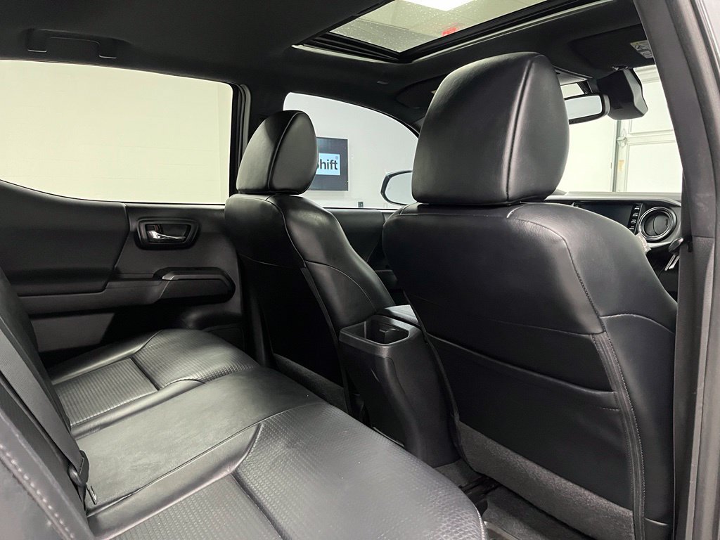 Used 2020 Toyota Tacoma TRD Sport w/ TRD Premium Sport Package AWD/4WD image 49