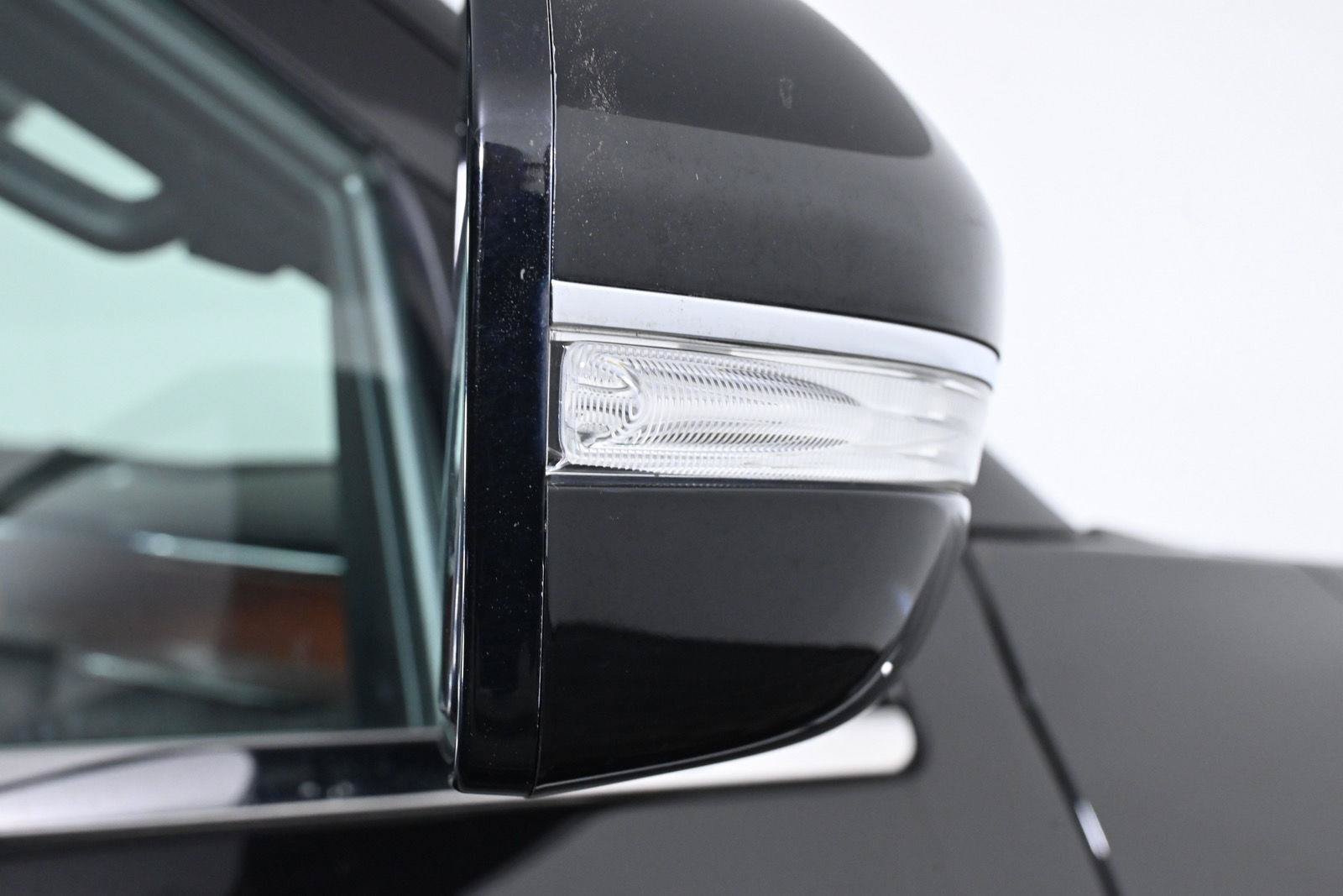 Used 2021 Lincoln Navigator L Reserve w/ Luxury Package AWD/4WD image 9