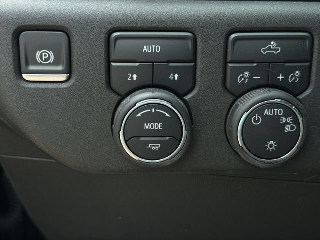 Used 2025 Chevrolet Silverado 1500 LT w/ All Star Edition Plus AWD/4WD image 14