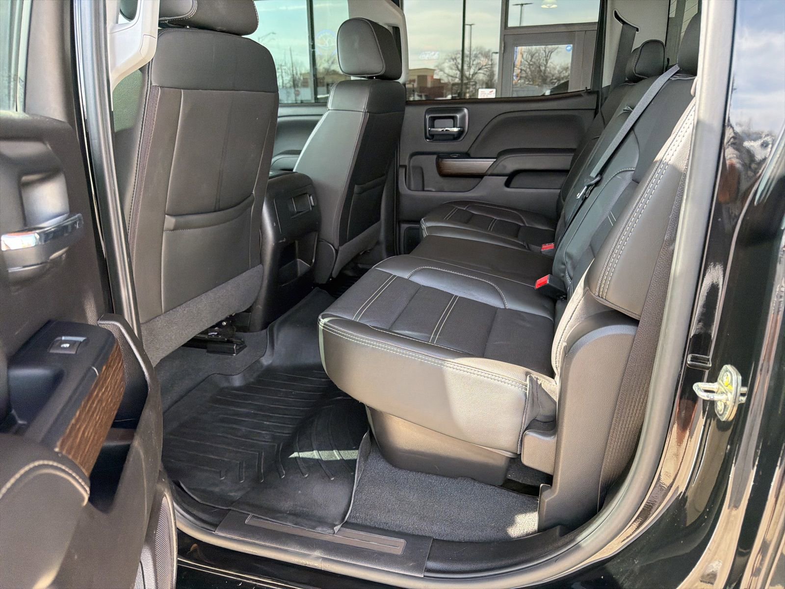 Used 2019 GMC Sierra 2500 Denali image 3
