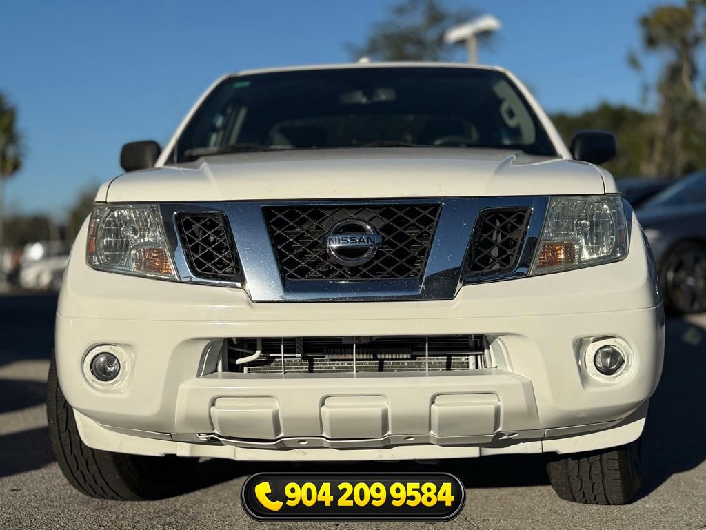 Used 2015 Nissan Frontier SV w/ SV Value Truck Package RWD image 11
