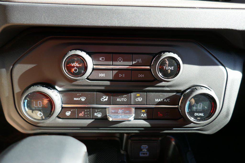 New 2025 Ford Bronco Outer Banks image 24