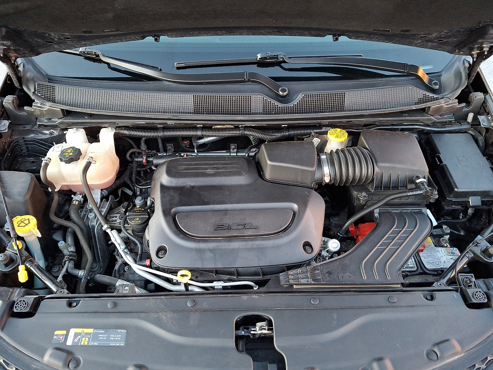 Used 2023 Chrysler Voyager LX FWD image 27