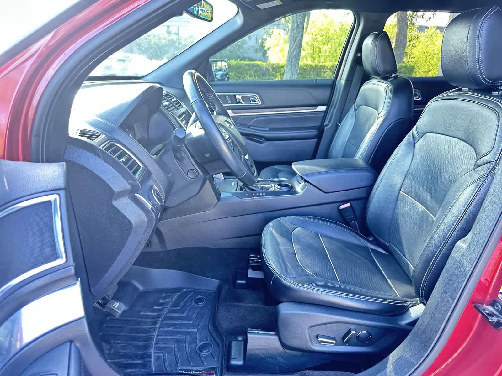 Used 2018 Ford Explorer Limited w/ Ford Safe & Smart Package FWD image 13