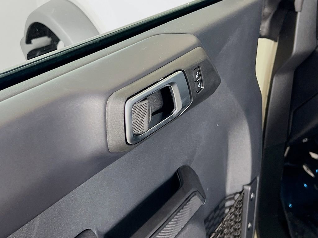 New 2025 Ford Bronco Badlands image 12