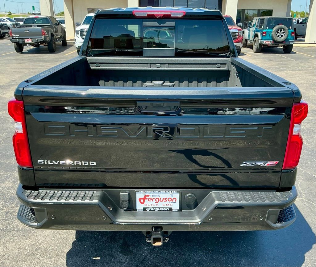 Used 2025 Chevrolet Silverado 1500 ZR2 w/ Technology Package AWD/4WD image 18