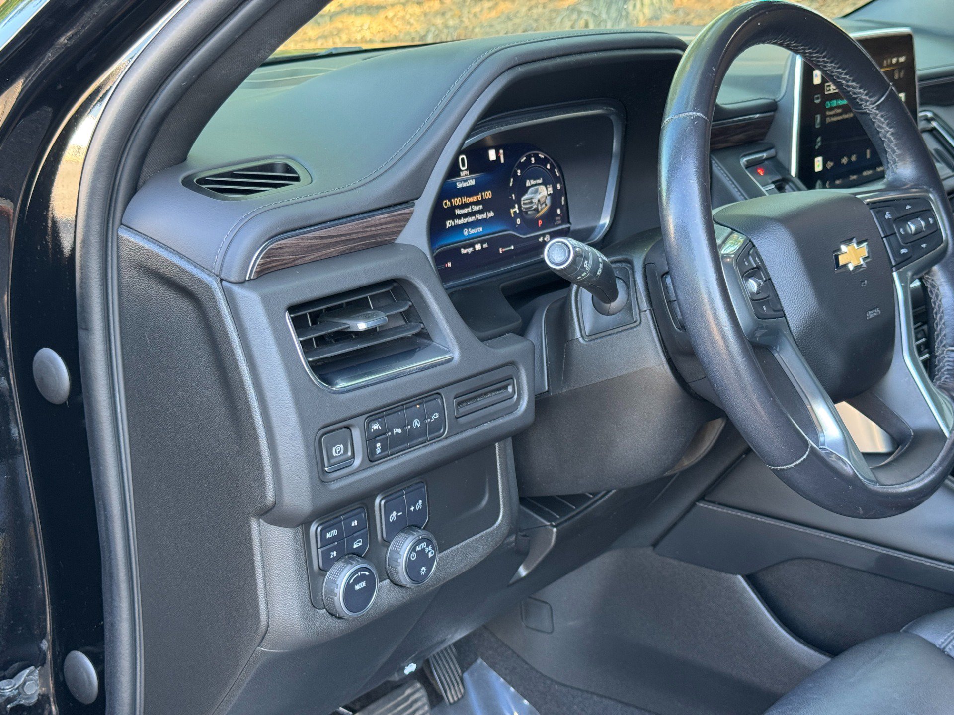 Used 2022 Chevrolet Tahoe LT AWD/4WD image 34