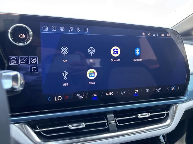 New 2026 Chevrolet Equinox EV LT FWD image 18
