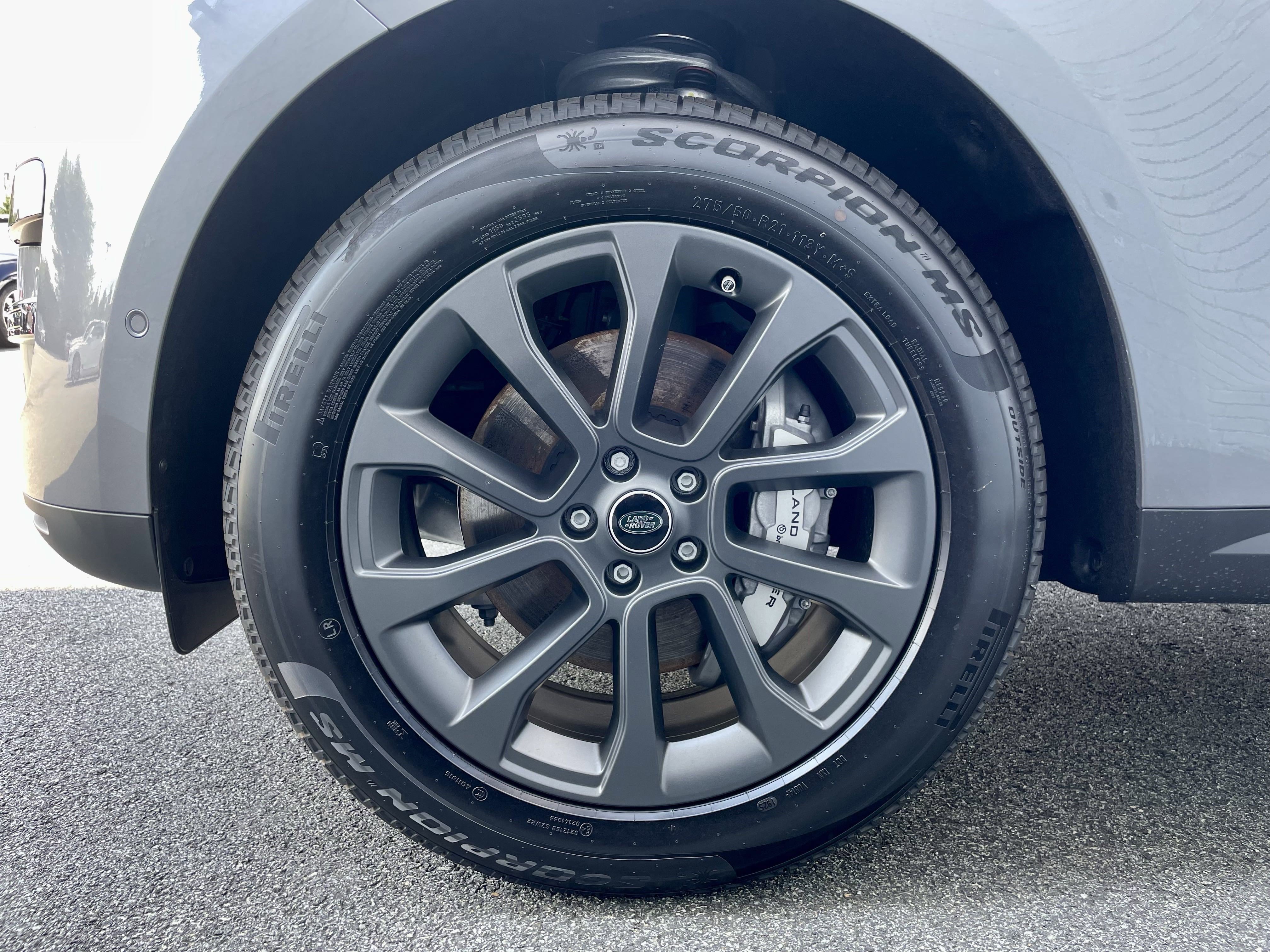 New 2025 Land Rover Range Rover Sport SE image 9