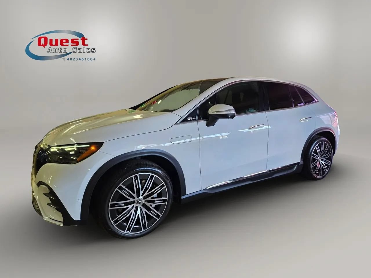Used 2023 Mercedes-Benz EQE 500 4MATIC SUV image 6