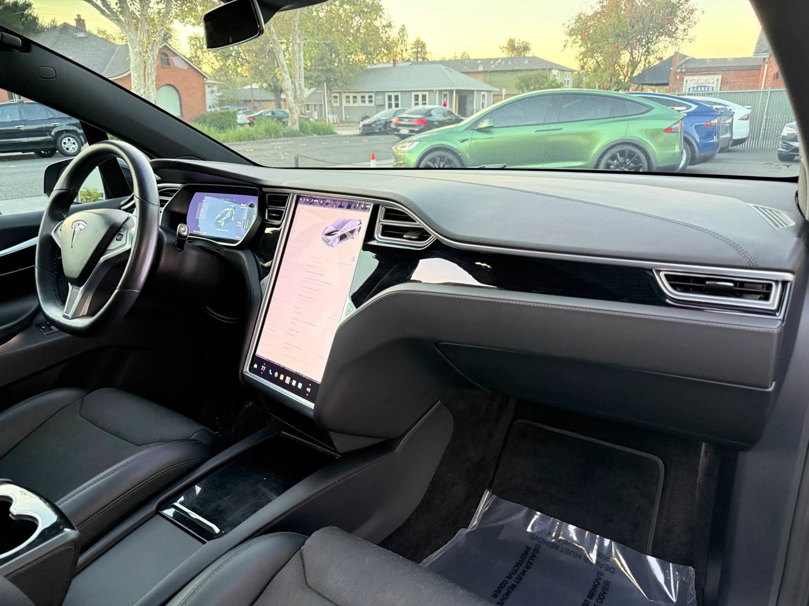 Used 2017 Tesla Model X 100D AWD/4WD image 17
