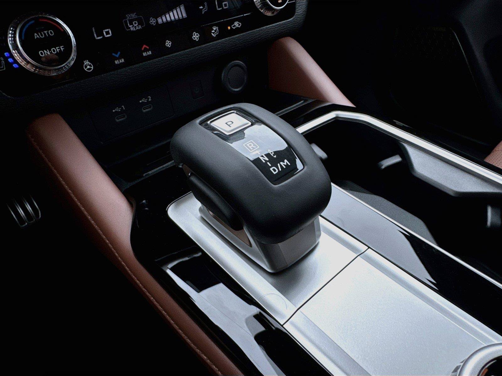 New 2026 Mitsubishi Outlander SEL FWD image 23