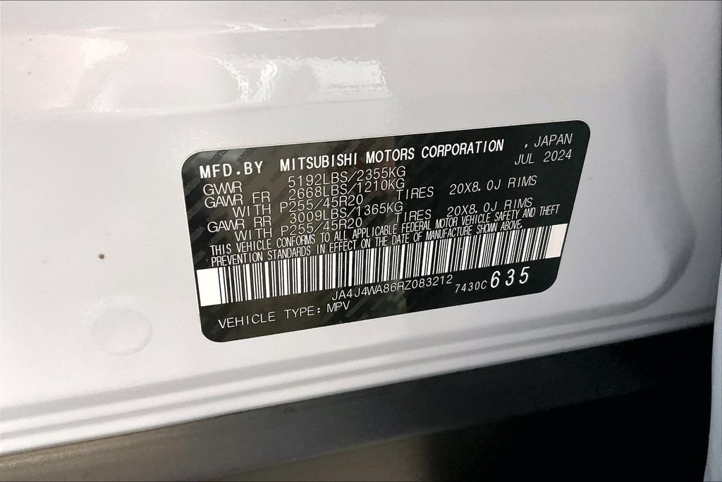 Used 2024 Mitsubishi Outlander SEL AWD/4WD image 36