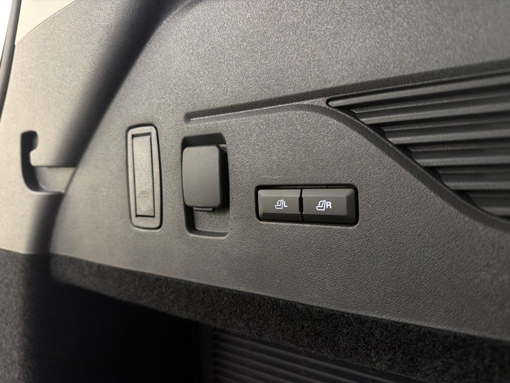 New 2026 Lincoln Nautilus Reserve AWD/4WD image 42