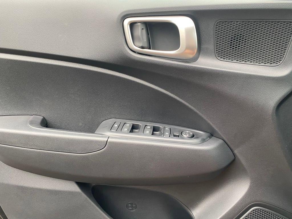 New 2026 Hyundai Venue SEL FWD image 12