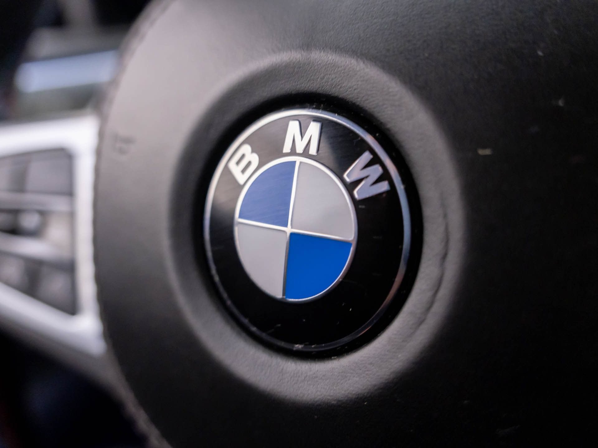Used 2024 BMW M850i xDrive Convertible AWD/4WD image 18