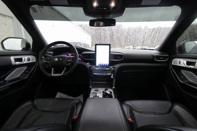 Used 2022 Ford Explorer ST w/ Equipment Group 401A image 6