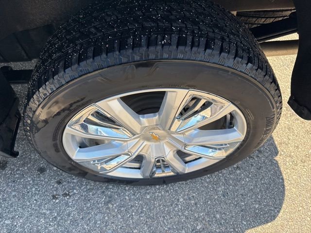 Used 2024 Chevrolet Silverado 1500 High Country w/ High Country Premium Package image 4