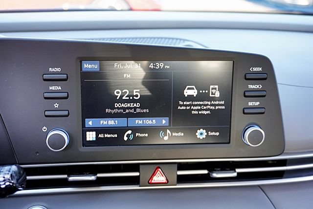 Used 2025 Hyundai Elantra Sport FWD image 23