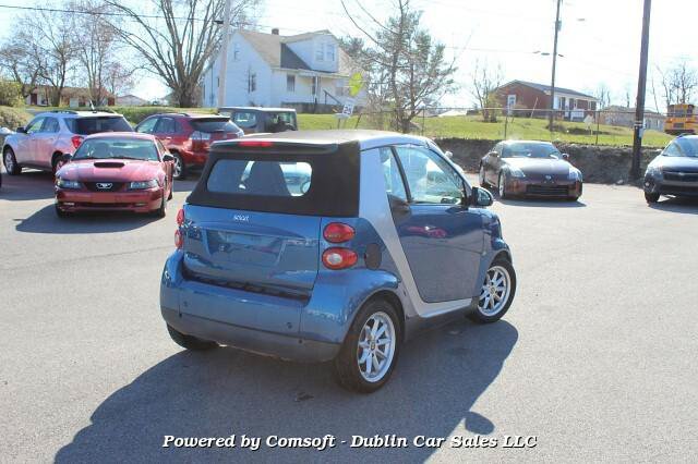 Used 2009 smart fortwo passion RWD image 6
