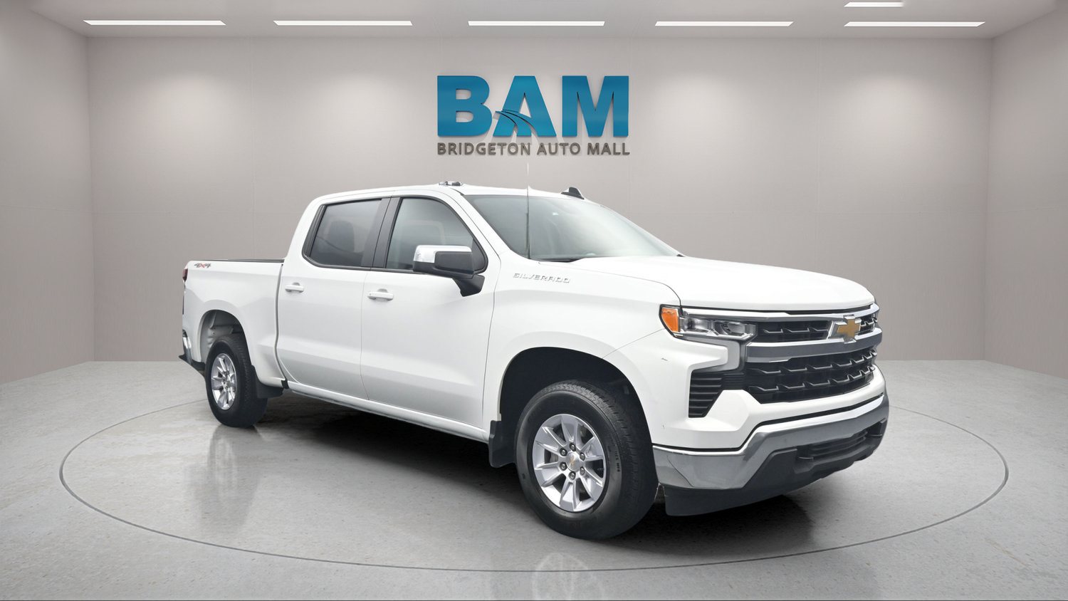 Used 2026 Chevrolet Silverado 1500 LT AWD/4WD image 1