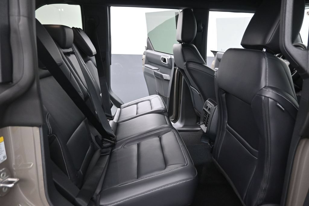 New 2026 Ford Bronco Outer Banks AWD/4WD image 14