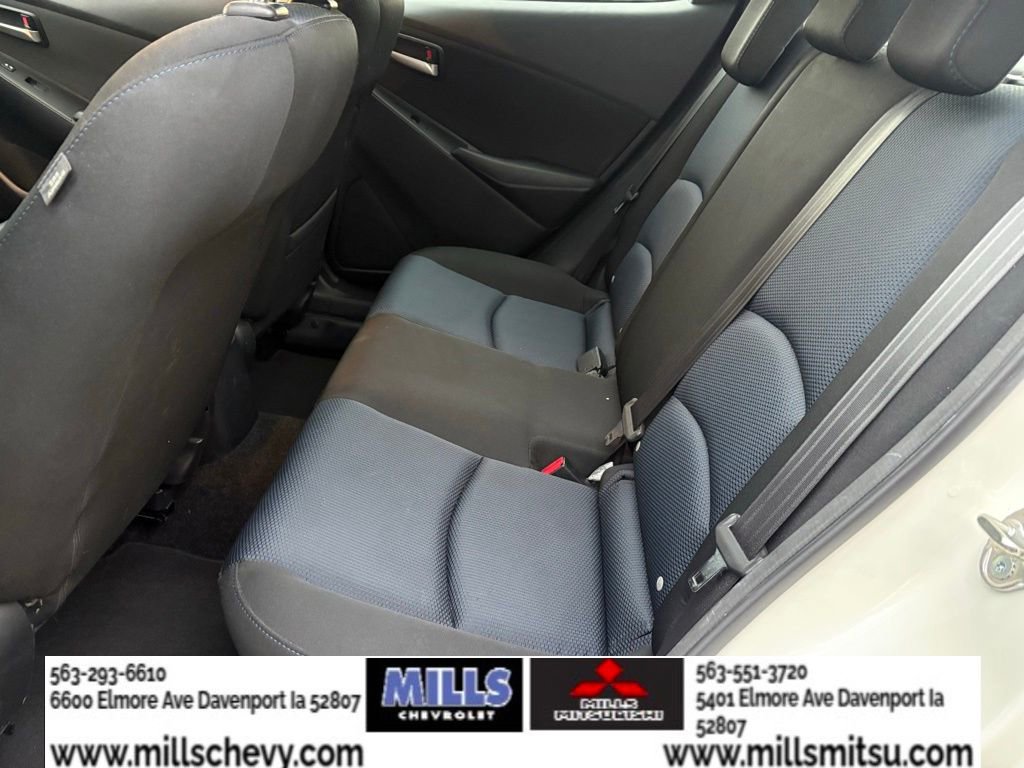 Used 2019 Toyota Yaris LE image 12