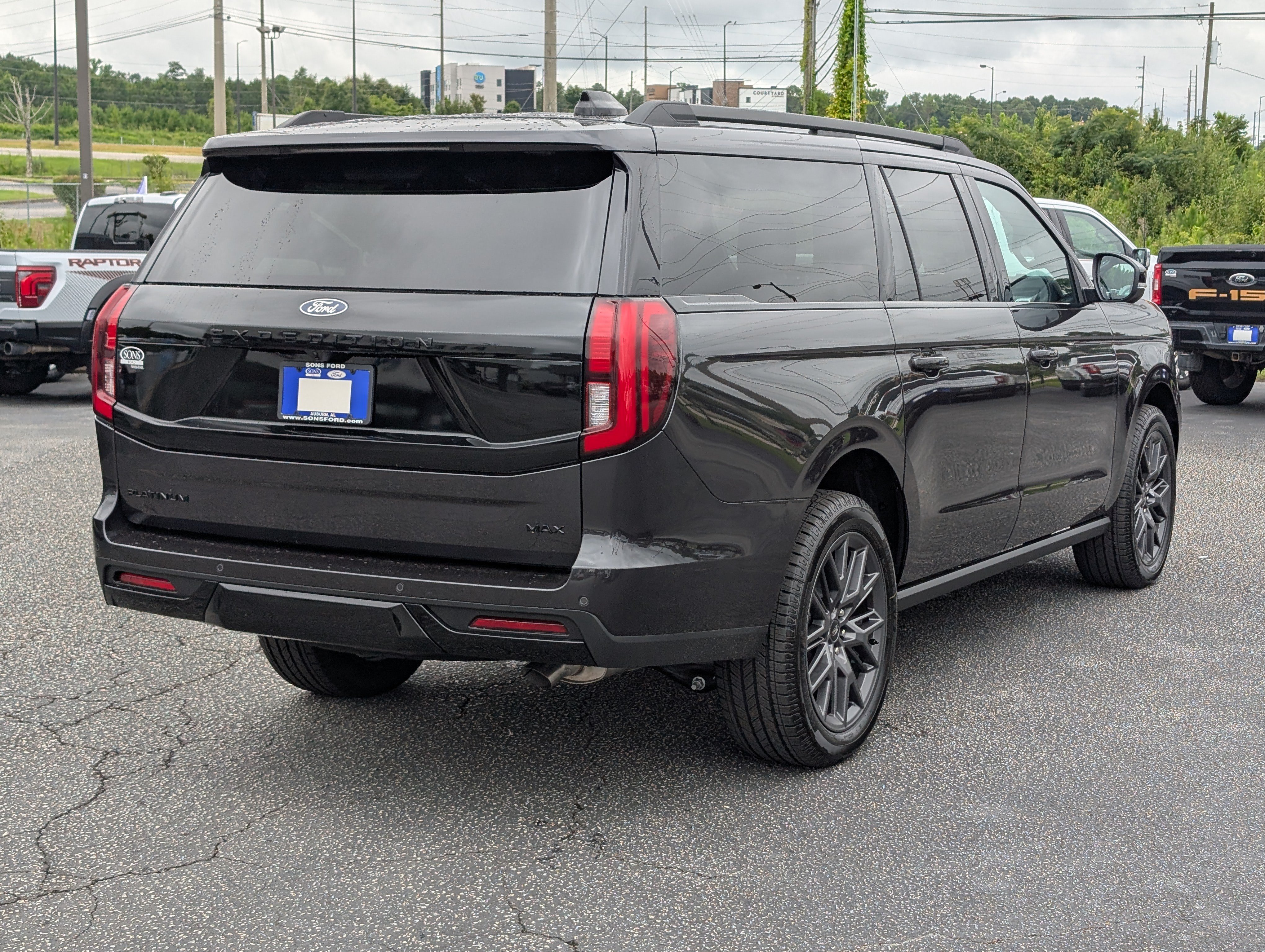 New 2027 Ford Expedition Max Platinum w/ Stealth Appearance Package AWD/4WD image 9