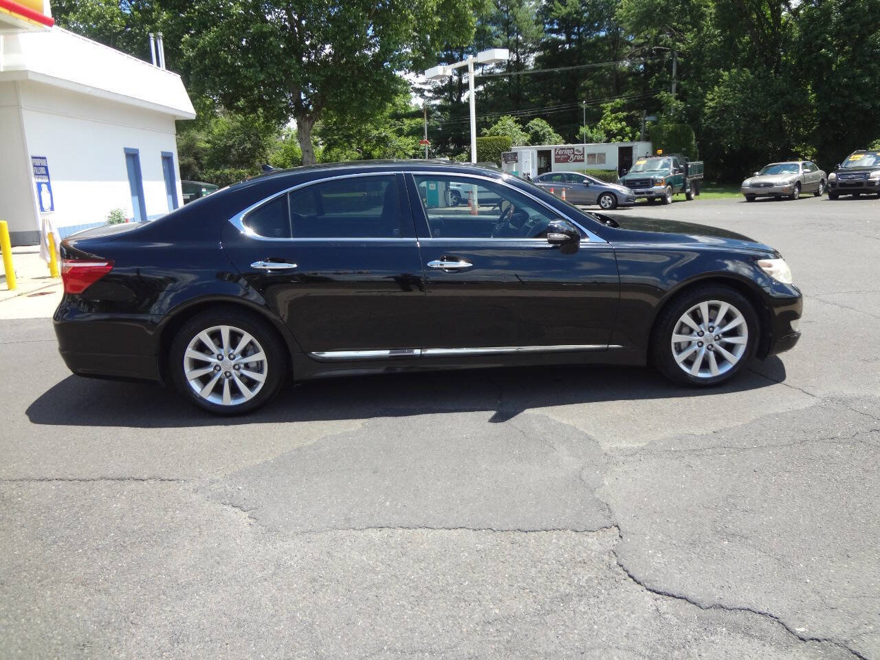 Used 2010 Lexus LS 460 AWD image 5