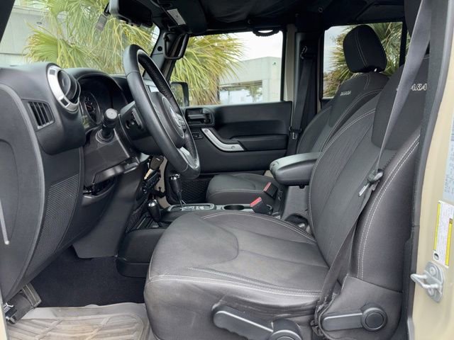 Used 2017 Jeep Wrangler Unlimited Sahara w/ Connectivity Group image 7