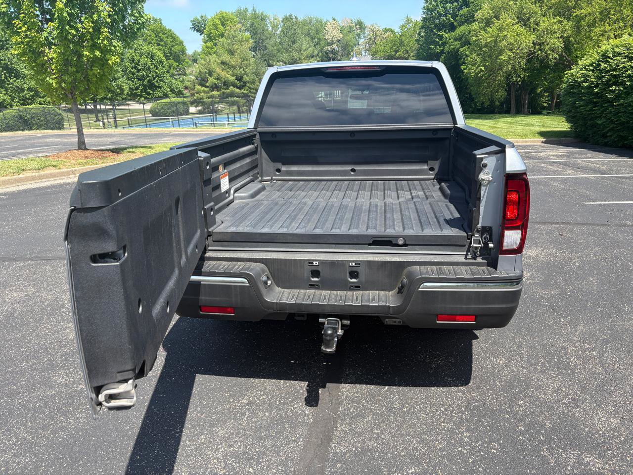 Used 2017 Honda Ridgeline RTL image 9