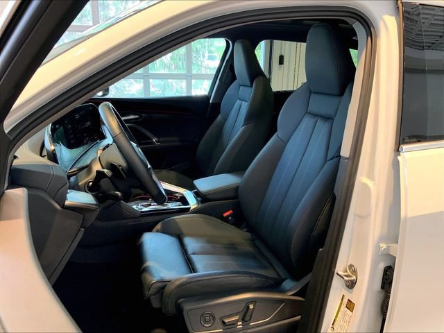 Certified 2025 Audi Q5 Premium Plus w/ Premium Plus AWD/4WD image 5