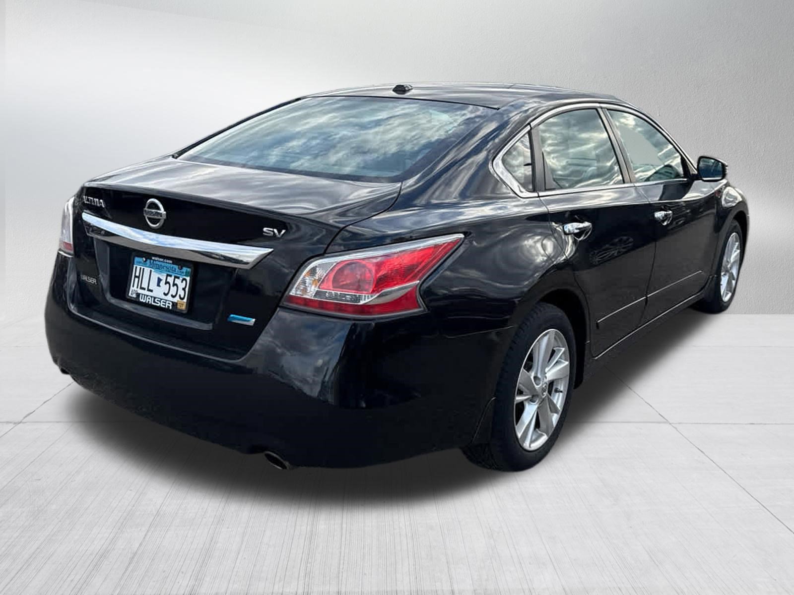 Used 2014 Nissan Altima 2.5 SV w/ Convenience Package FWD image 7