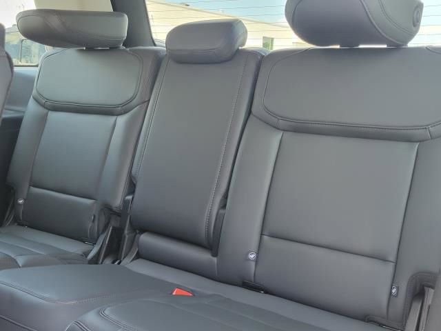 New 2025 Ford Expedition Active image 12